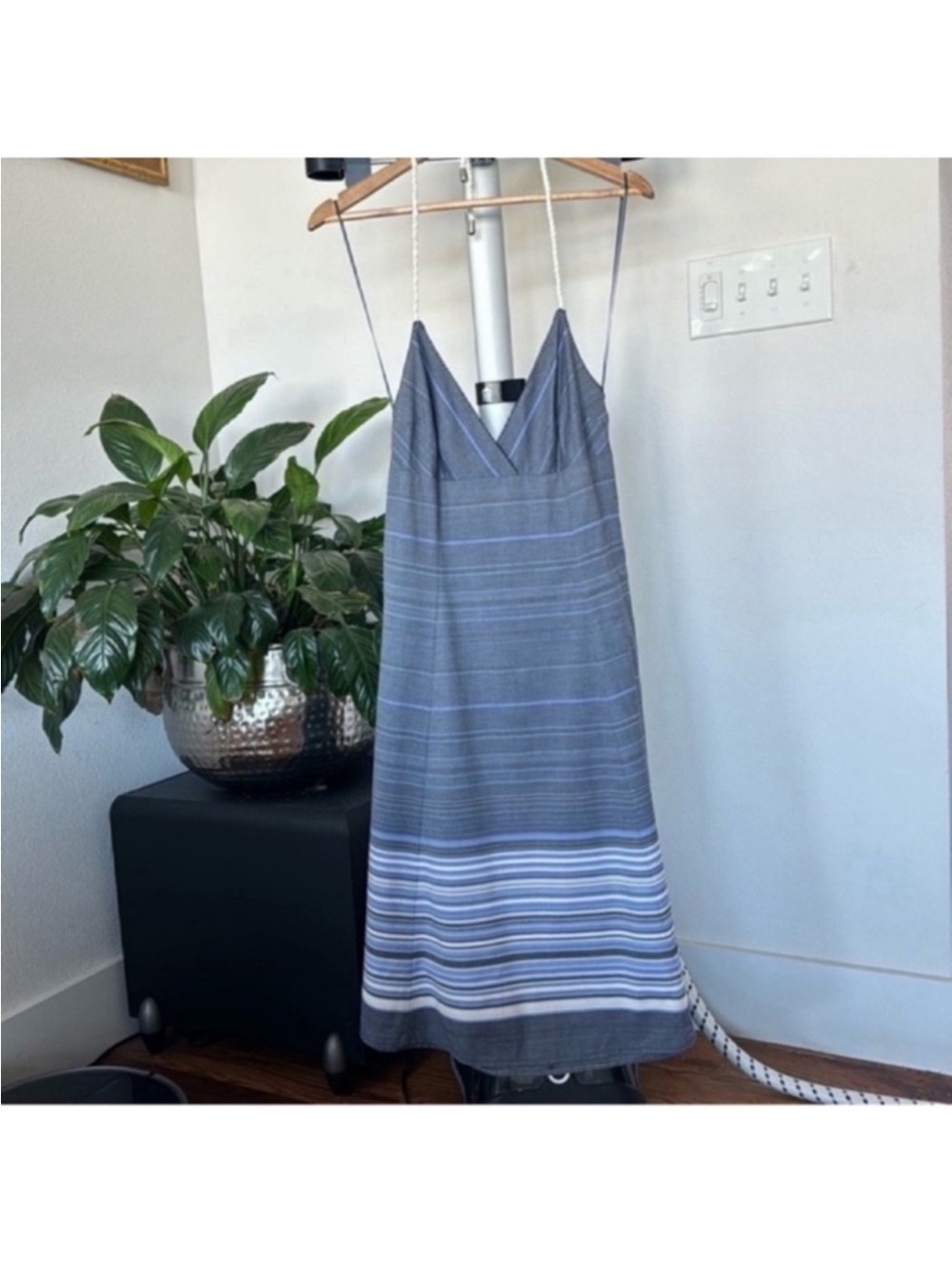 Tommy Bahama Striped Chambray Halter Summer Dress Sz 6/S Blue White Fit & Flared
